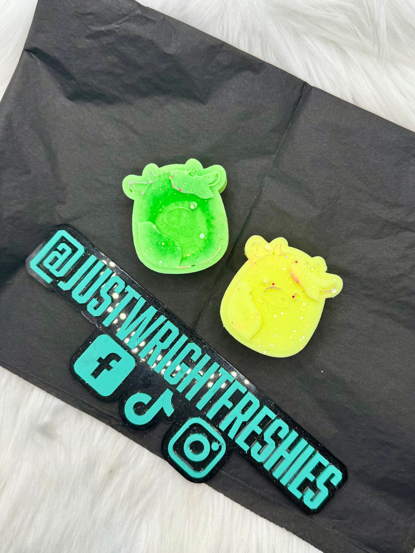 Squish Cows 2oz- Fruit Loops